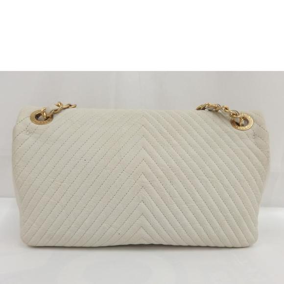 Chanel Black Stitch Chain Shoulder V Bag - Picture 1 of 6